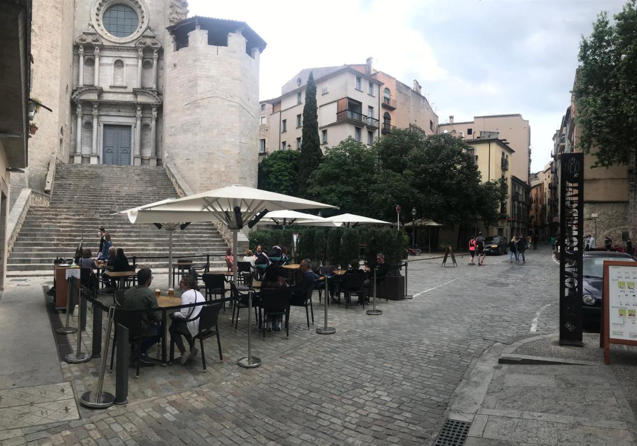 Apartamento Con Encanto Y Terraza En Barri Vell De Girona, El Cul De La Lleona エクステリア 写真