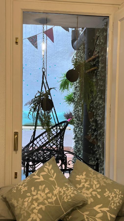 Apartamento Con Encanto Y Terraza En Barri Vell De Girona, El Cul De La Lleona エクステリア 写真
