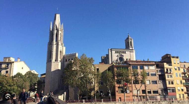 Apartamento Con Encanto Y Terraza En Barri Vell De Girona, El Cul De La Lleona エクステリア 写真